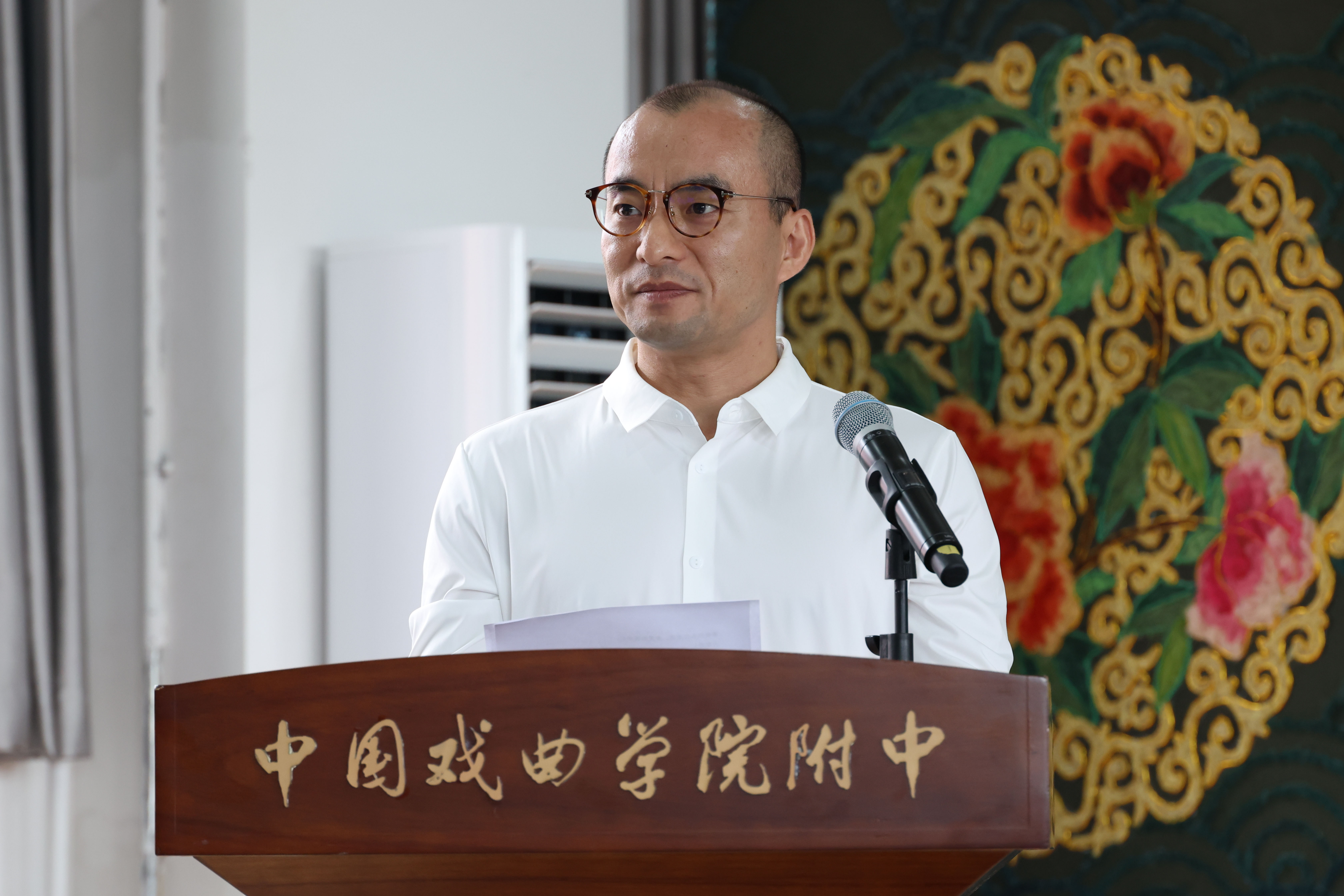2025.09.12开学典礼暨教师表彰大会07.JPG