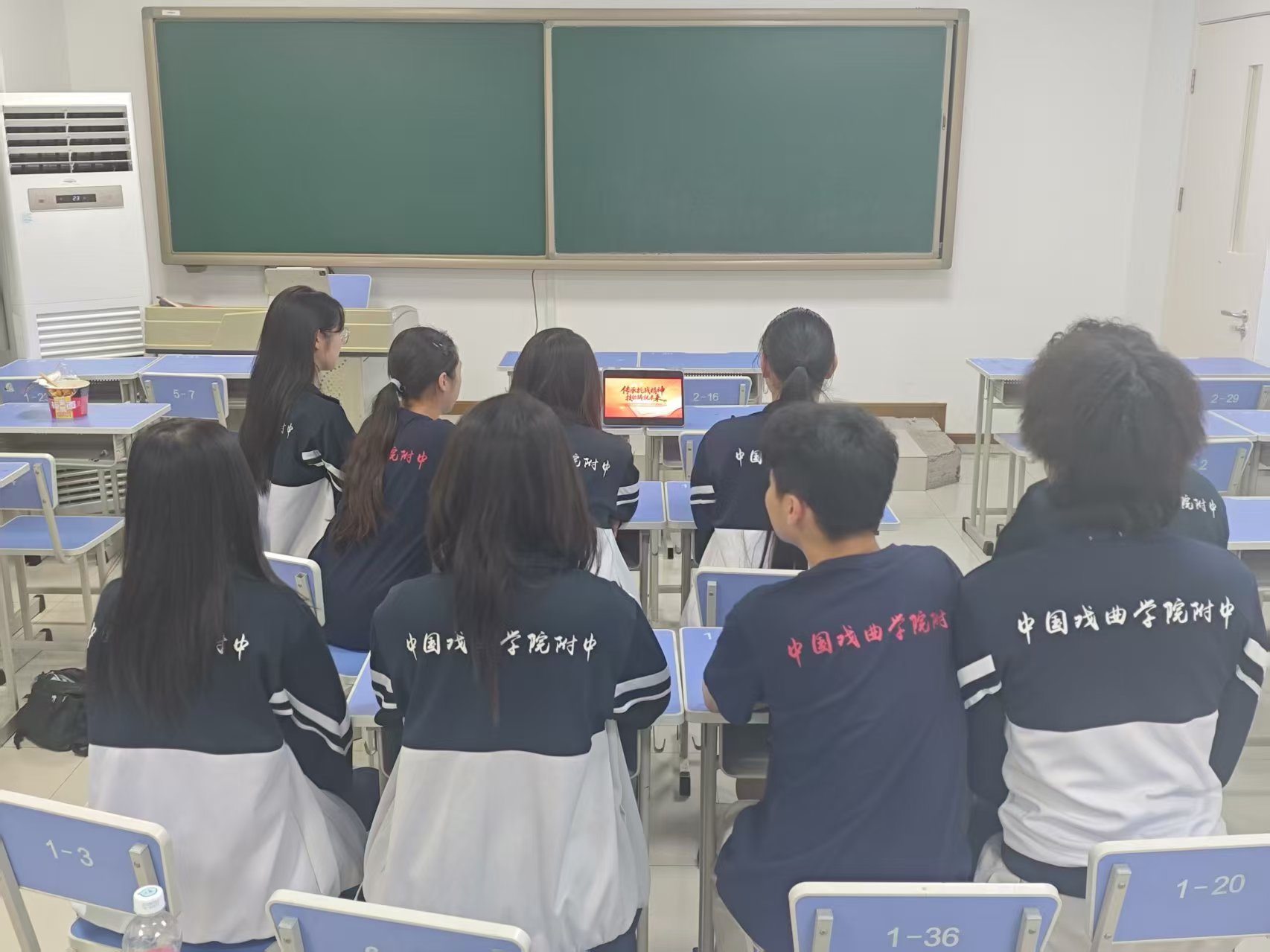 照片系列三（6）.jpg